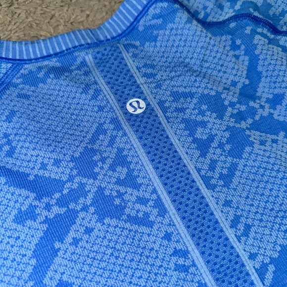 NEW WOT Lululemon Swiftly Tech Long Sleeve Heathered Pipe Dream Blue Snake Top - Picture 4 of 7